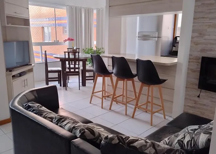 Apartamento Em Capao, No Centro!